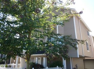 6759C 24th Ave NW, Seattle, WA 98117