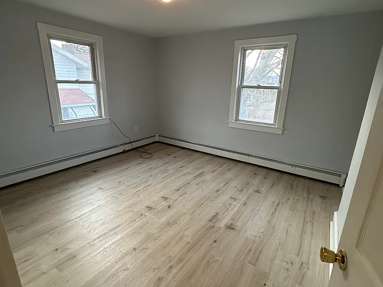 1259 Sively St — Photo 12