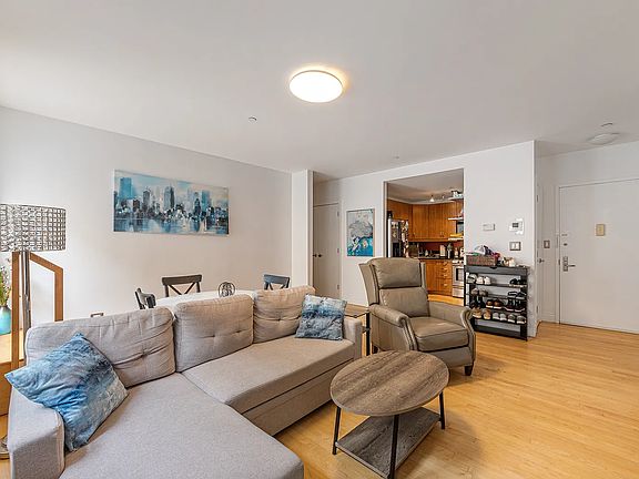 2nd image of 205 15th St APT A3