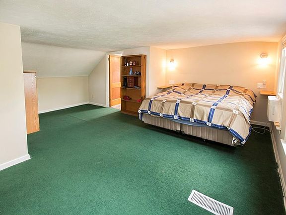 4th image of 4118 W 210th St