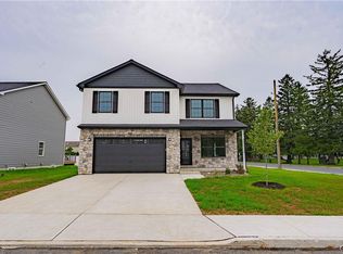 870 Palomino Dr N, Catasauqua Bor, PA 18032