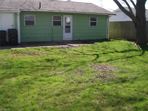 3rd image of 716 Furnace St