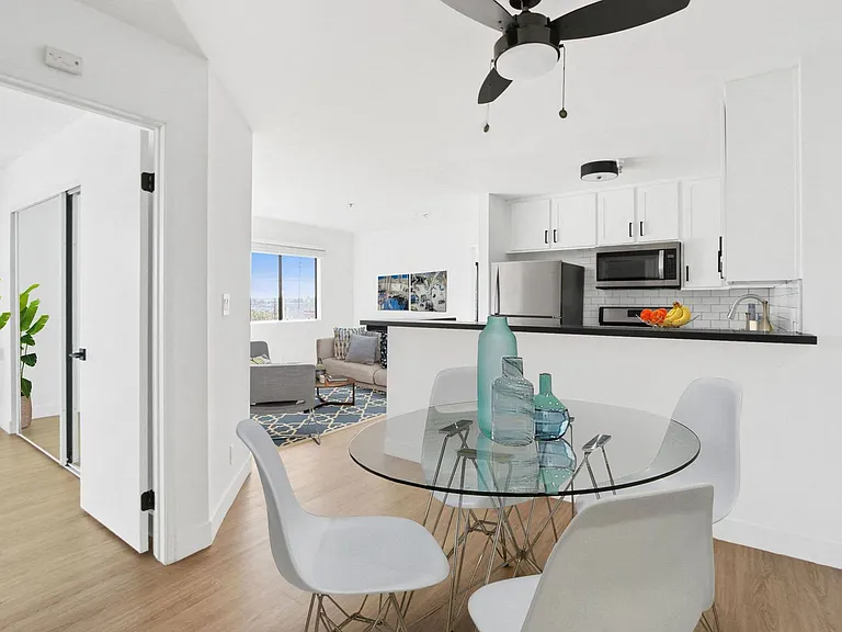Keystone Apartments — Photo 25