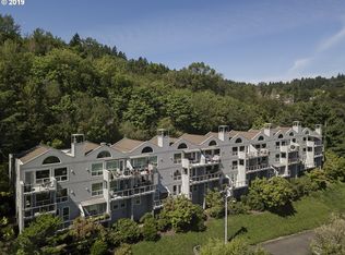 5423 SW View Point Ter, Portland, OR 97239