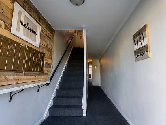 Front entry and mailboxes