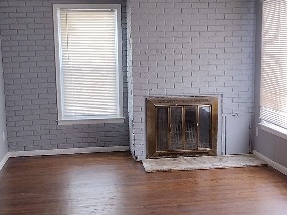 3rd image of 14489 Bramell St