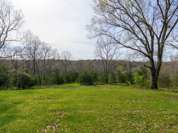 1550 Goldsvalley Rd, Dry Ridge, KY 41035