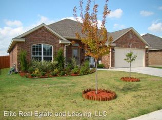 551 W Shadow Ridge Way, Mustang, OK 73064