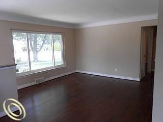 3rd image of 21900 Williams Ct