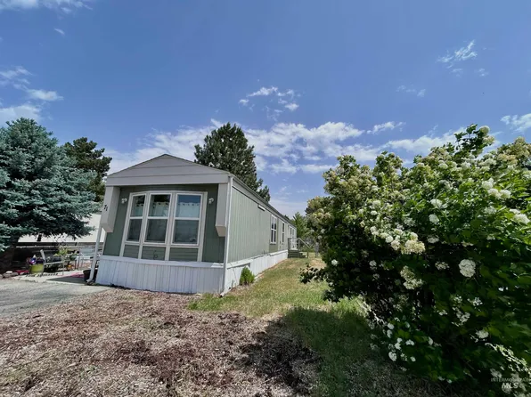 10601 N Horseshoe Bend Rd #71, Eagle, ID 83616