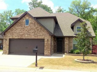 323 Creekside Ln, Pelham, AL 35124
