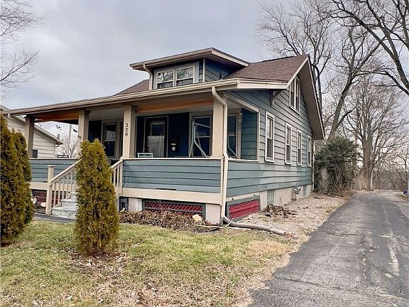 4th image of 320 N Main St