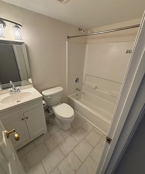 1242 Villa Ln #D — Photo 9