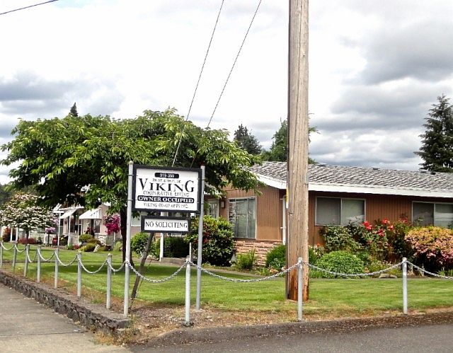 1st image of 348 7th Pl SE APT 2