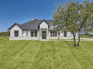 8142 Romeo Ln, Fort Worth, TX 76126