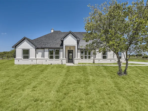 8142 Romeo Ln, Fort Worth, TX 76126