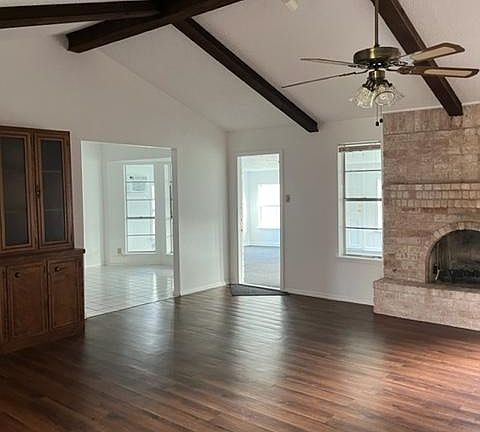 3rd image of 4602 Weiskopf Ln