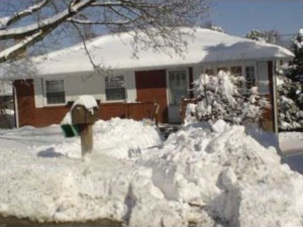 1st image of 9699 Laurel Ave