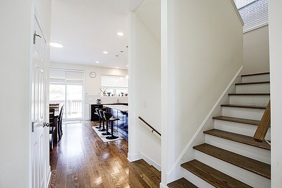 3rd image of 3616 S Artesian Ave