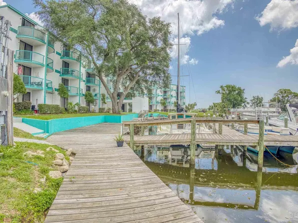 201 S Stillman St APT 304, Pensacola, FL 32505