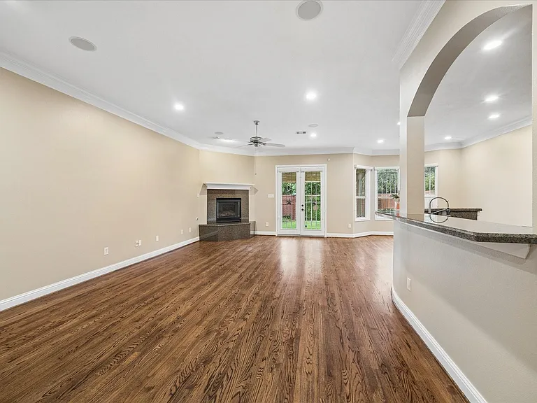 5349 McCulloch Cir — Photo 12
