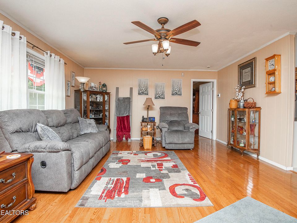 316 Joel Rd, Oliver Springs, TN 37840 | MLS #1346422 | Zillow