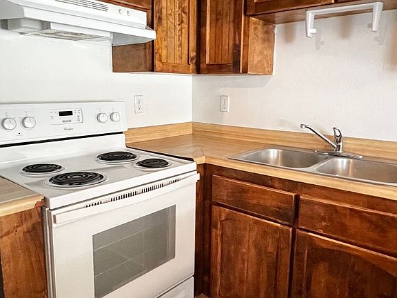 4th image of 1528 North Ct APT A