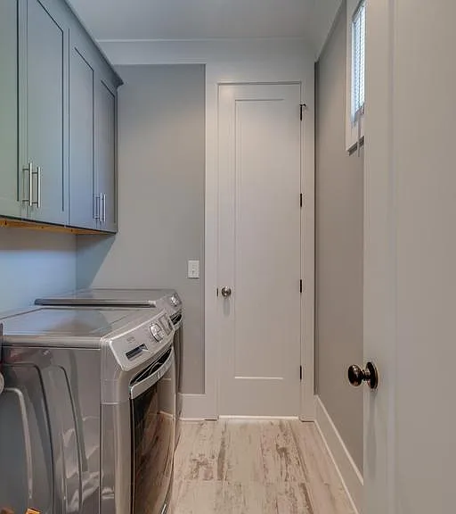 1011B S Douglas Ave — Photo 16
