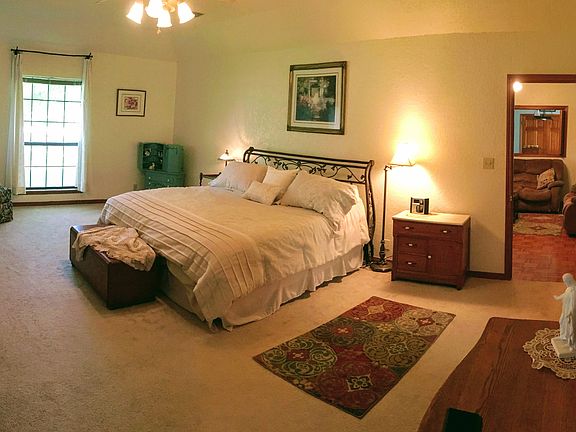 5th image of 1541 Flaming Oak Dr