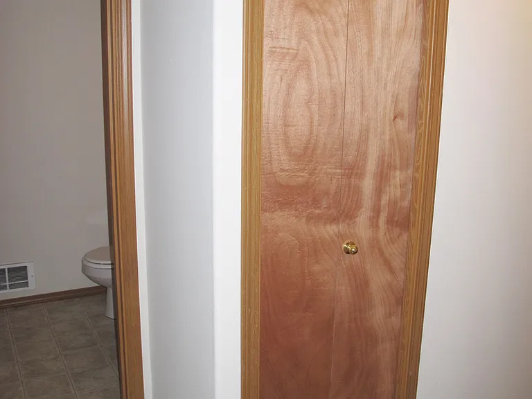 Galbraith, C. (1430 NW Falls Creek Lp) — Photo 3
