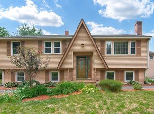 535 Arlington St, Dracut, MA 01826