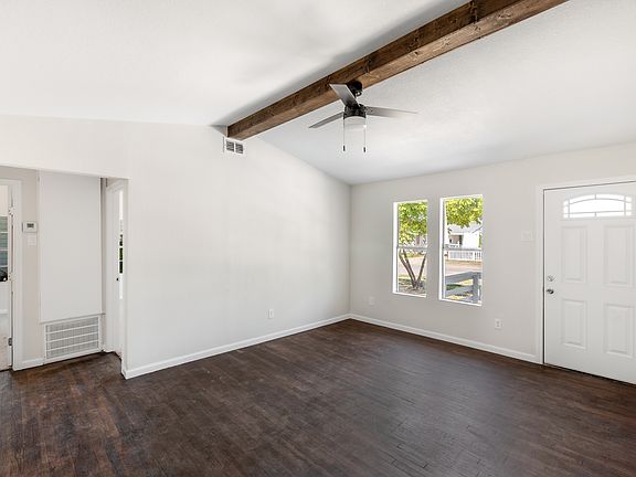 4th image of 1122 Lum Ave