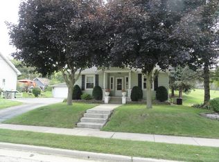 223 Hartford Sq, Slinger, WI 53027