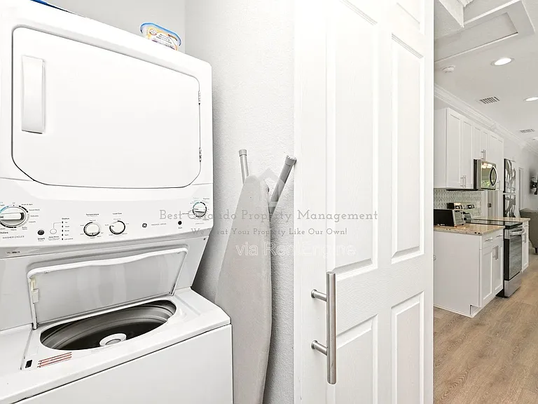 302 W Park St — Photo 27