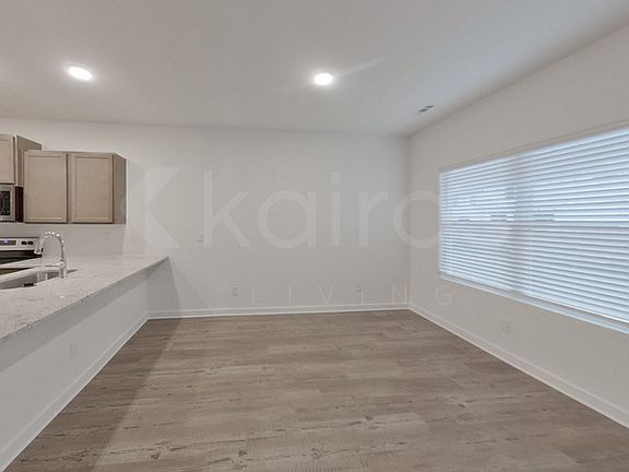 4th image of 6125 Taramore Ln NW