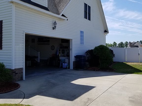 3rd image of 1742 Wheatstone Dr