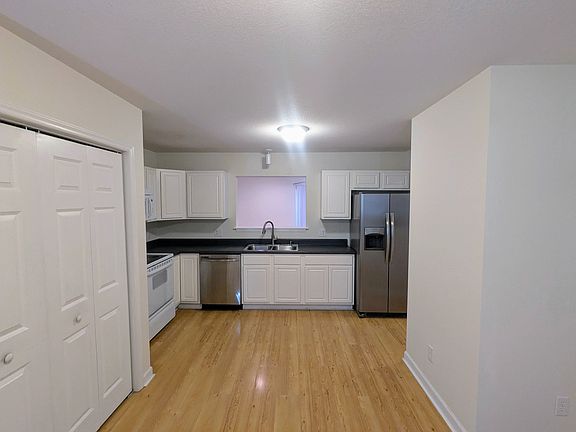 4th image of 4161 Brook Creek Ln #A