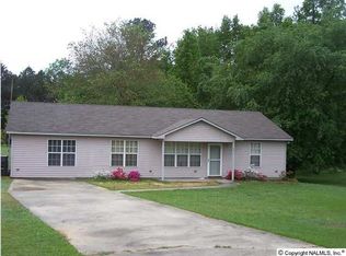 397 Hills Chapel Rd, Falkville, AL 35622