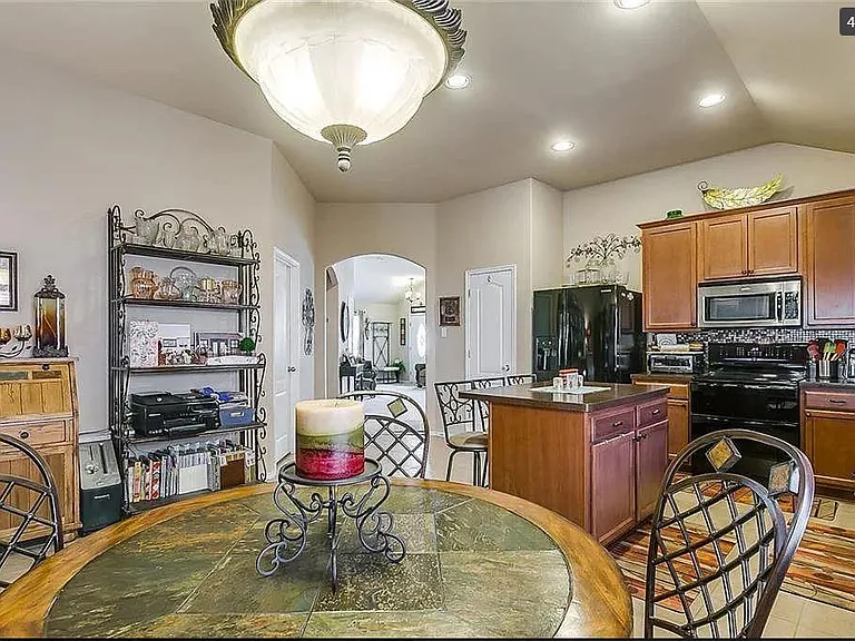 6300 Spring Ranch Dr — Photo 5