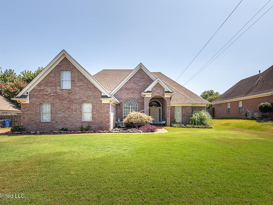 1st image of 994 Deer Creek Dr