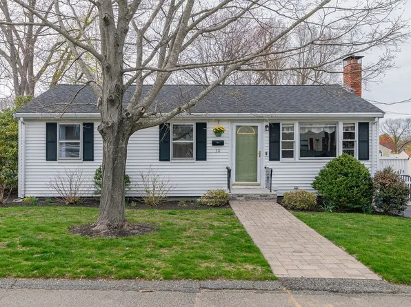 30 Lillian Rd, Weymouth, MA 02189