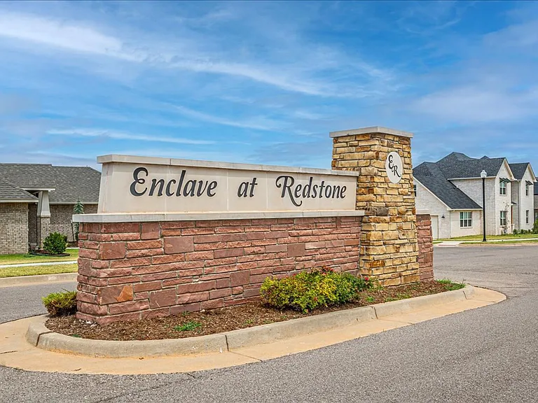 10300 Glover River Dr — Photo 40