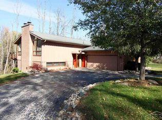 7410 Shattuck Rd, Saginaw, MI 48603