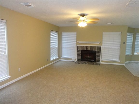 4th image of 2011 Wickburn Dr