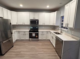 21862 Kings Crossing Ter, Ashburn, VA