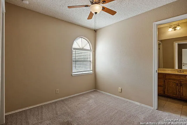 6406 Brook Cv — Photo 19