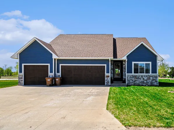 275 Driftwood Ln, Ashland, NE 68003