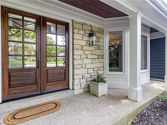 4th image of 1277 Bear Run Way