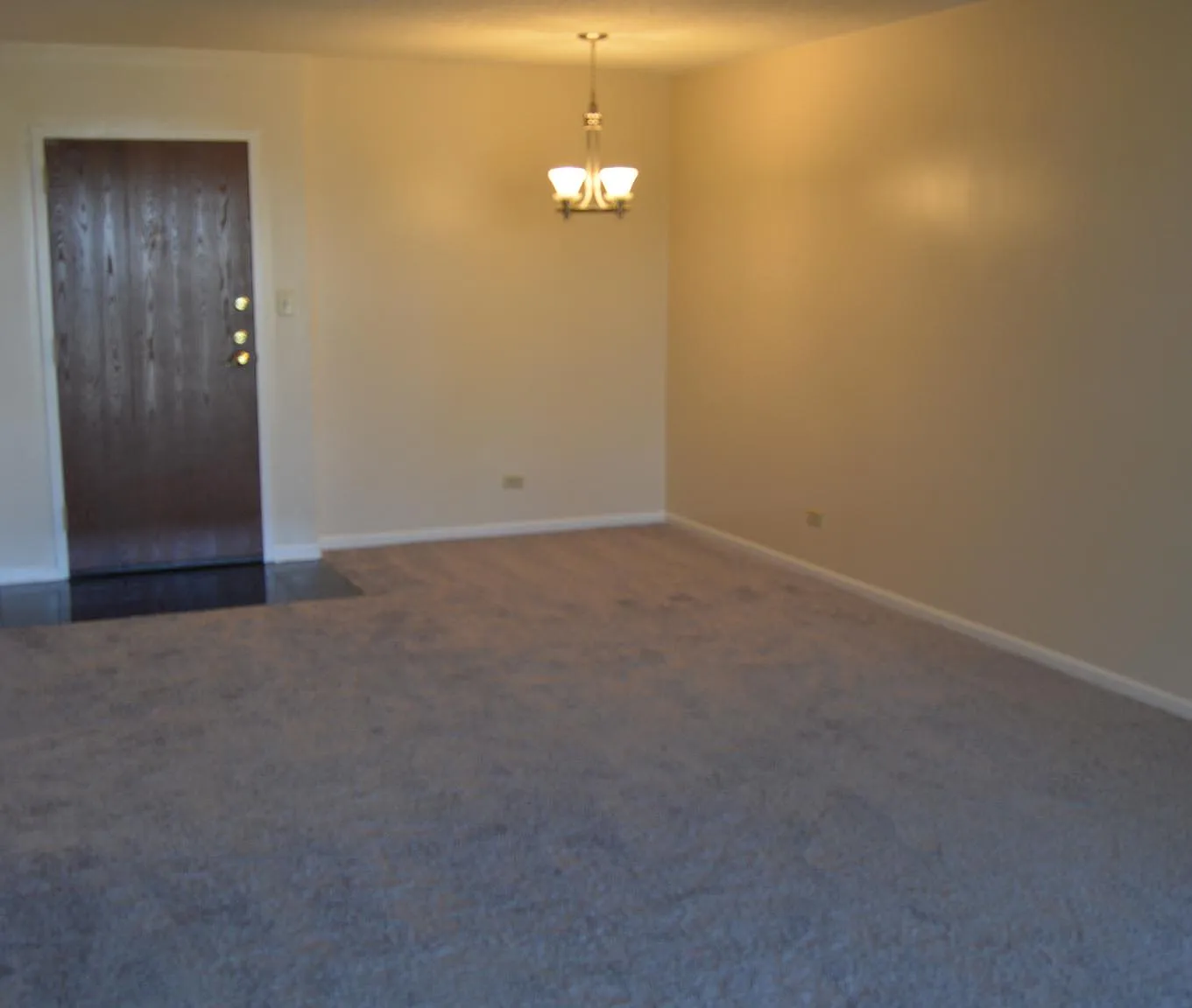 75 Kristin Cir — Photo 2
