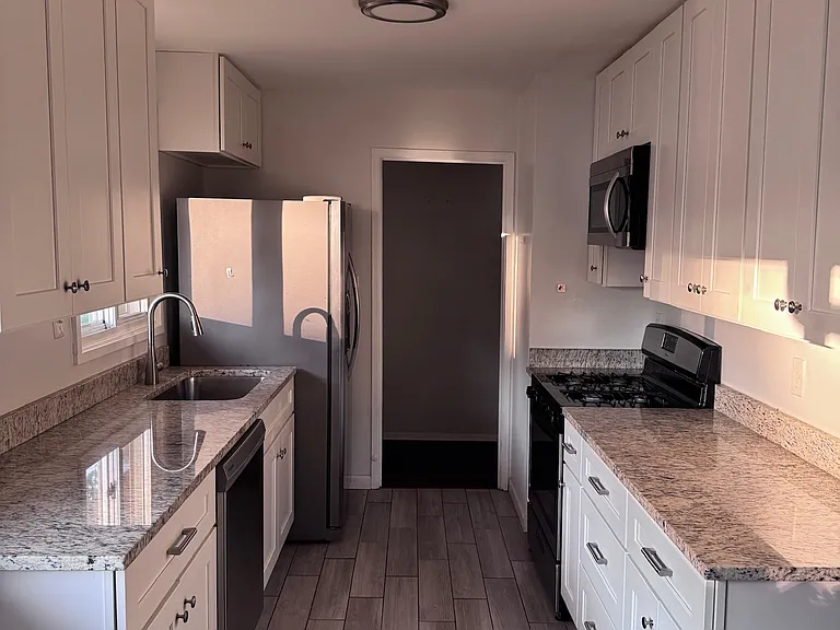 4431 Roundhill Rd — Photo 14